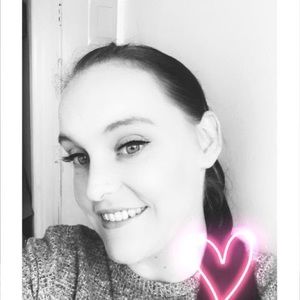 Meet your Posher, Claire